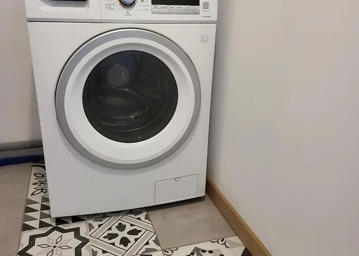 아파트 700 Metres De La 포르닉